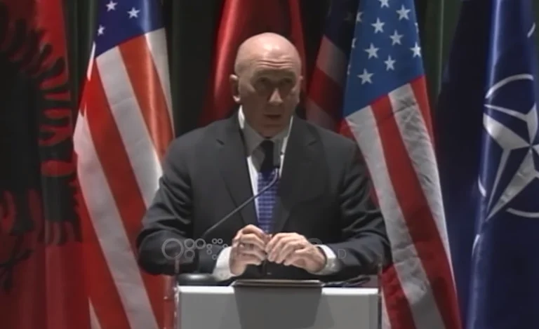 Gjenerali amerikan: Çdo vend mik i Amerikës mund të jetë shënjestër e Iranit (Video)