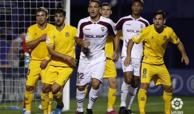Dështon transferimi i Manaj tek Barcelona