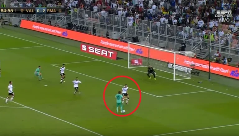 Mjeshtërisht e dërgoi topin në rrjet, goli i Modric po bën namin në rrjetet sociale