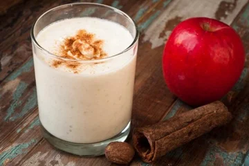 Smoothie con mele per colazione