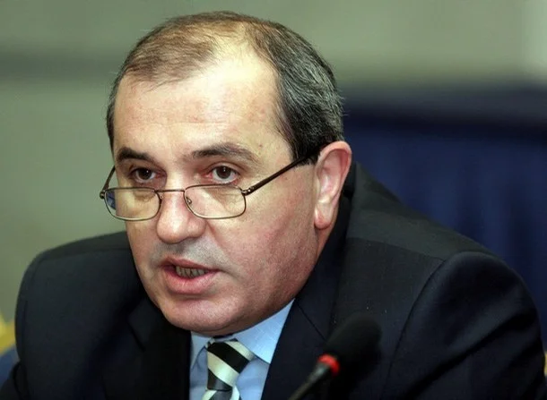 Mustafaj: Jemi në rrezik, kemi strehuar 3 mijë muxhahedinë iranian