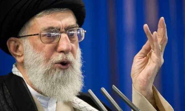 Lideri suprem i Iranit reagon pas sulmit: I kemi dhënë shuplakë të fortë Amerikës