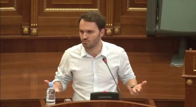 Krasniqi: Mjerim ku ka degraduar VV-ja, Haki Abazi dikur na quante vrasës