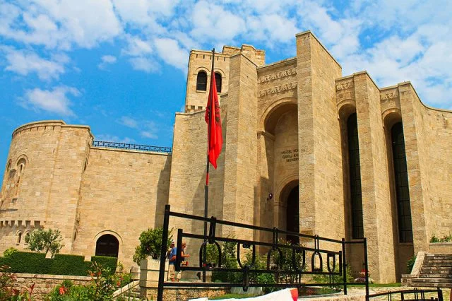 Tremblement de terre affecté par la vente de billets sur les sites du patrimoine culturel