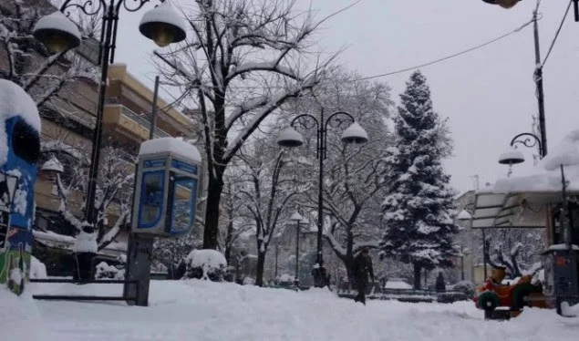 Snowstorms and strong winds strike Greece