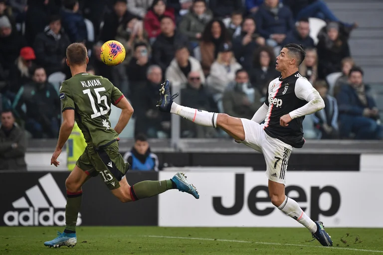Juventus en la parte superior, marca Ronaldo