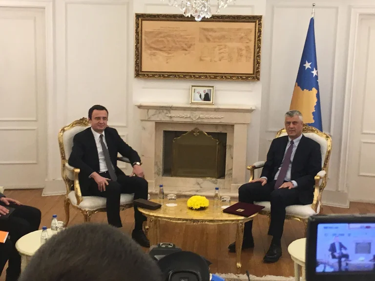 Journalists ask Thaci to shake hands again, Albin Kurti refuses