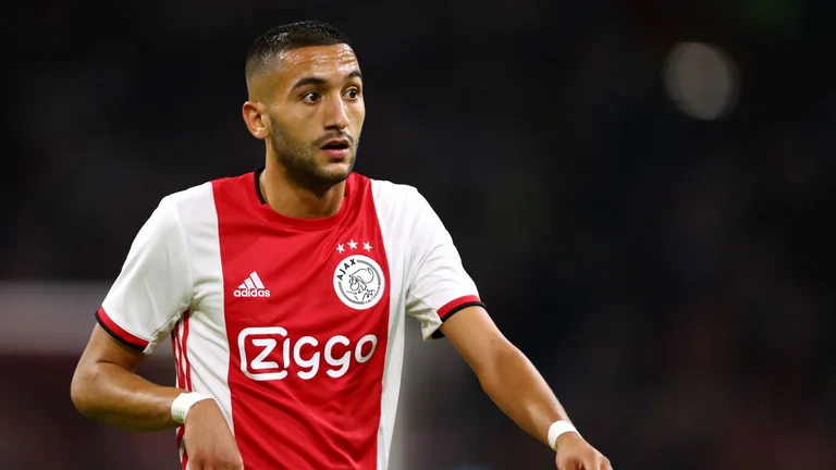 Le géant anglais s'intéresse à Ziyech, près de 50m euros