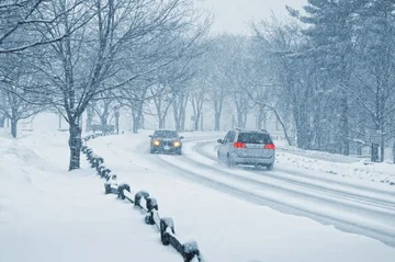 Las cinco cosas que te harán más fácil crear y conducir tu coche durante el invierno.