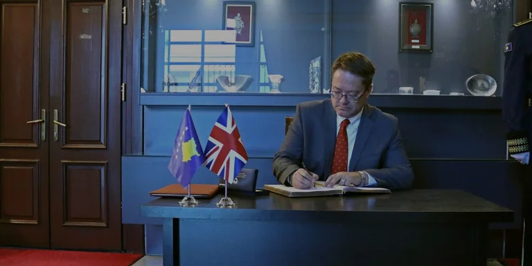 Abbott: UK to Support New Kosovo Government