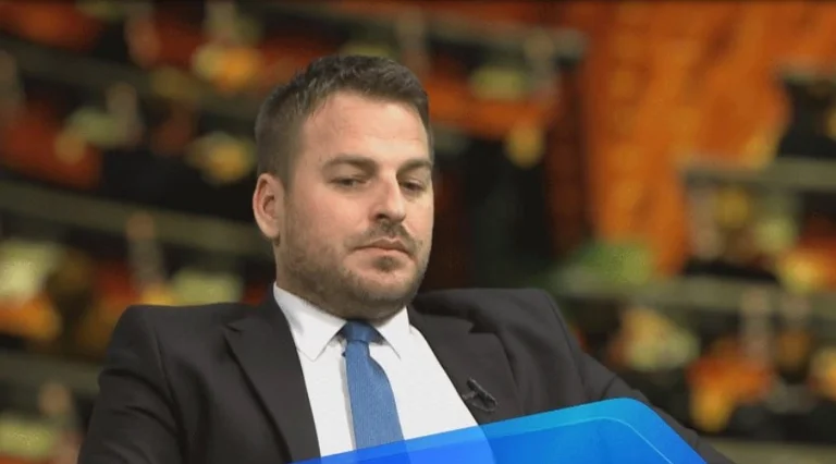 Muja: El primer ministro pertenece al presidente VV)