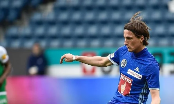 Ejercicios de Kryeziu con Zurich, Kosovo esperanza