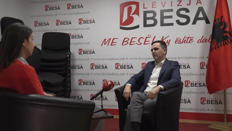 Movimiento de Besa a solas en las elecciones del 12 de abril
