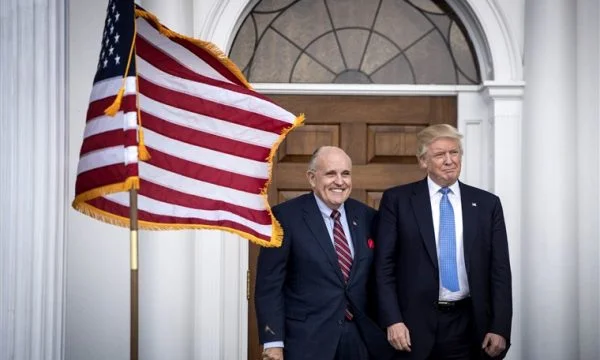 Trumps Anwalt bereit, vor Gericht gegen den Präsidenten zu bezeugen