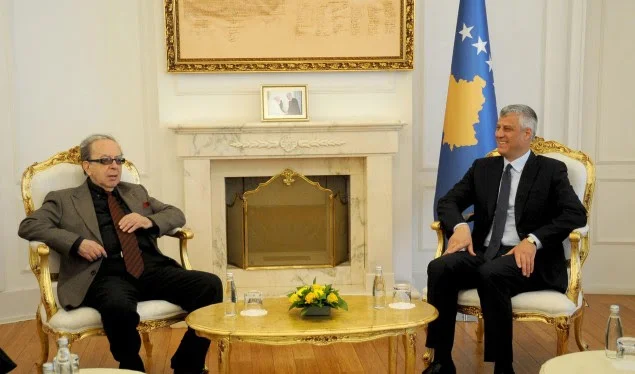 Thaci congratulates Kadare for the title “