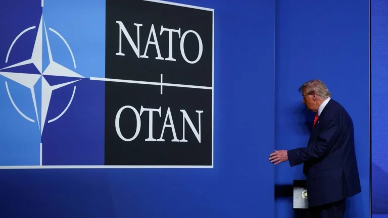 ポーランドは警報を上げます:NATOの分解