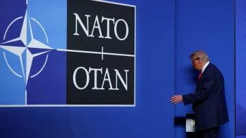 ポーランドは警報を上げます:NATOの分解