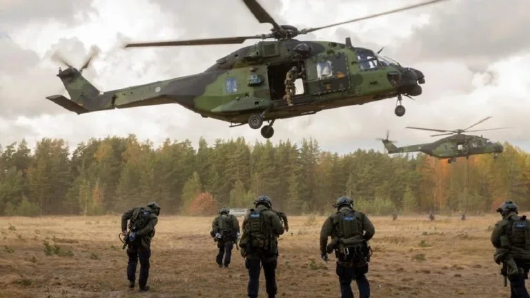 フィンランドはロシア国境付近の軍隊に近づいています。NATOは軍事的演習を開催しています。