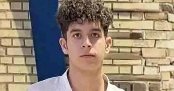 イランは21歳空手王者を実行