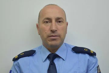Kosovo警察公式スプリットライブ