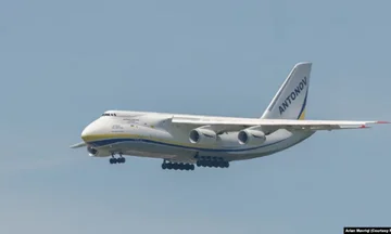 KosovoのAntonov:大きな航空機を飛行するために知られている