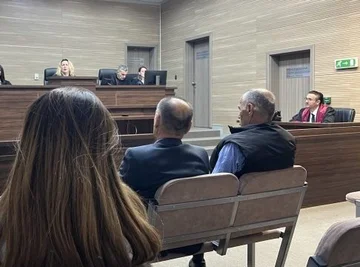 戦争犯罪の危機に反する 予測開始, Cedomir Akek