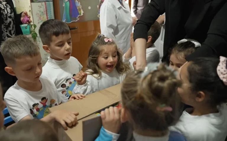 Enjoying Children's Co-operation Cosmodita and U NICEF and Albania