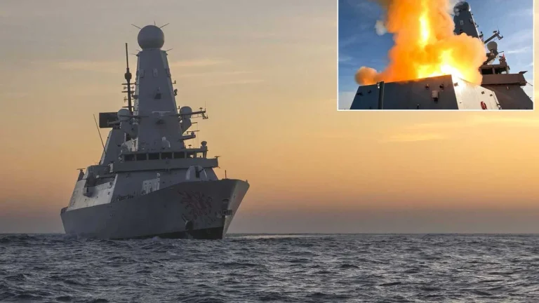 Британский военный корабль HMS Dragon направляется на Ближний Восток