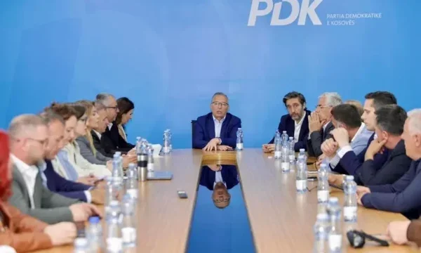 Руководство ПДК собирается во второй половине дня, ставит перед Фатмиром Лимаджем вопрос о том, следует ли включить его в список.