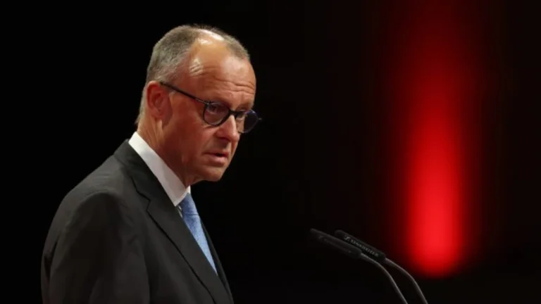 Merz attends union congress