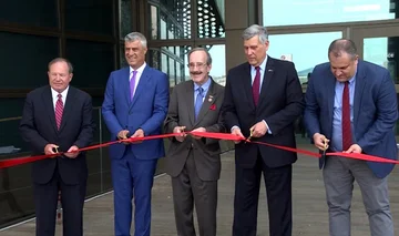 Propozimi që ndërtesës në Ambasadën amerikane në Kosovë t'i vihet emri i Engelit merr aprovimin e parë