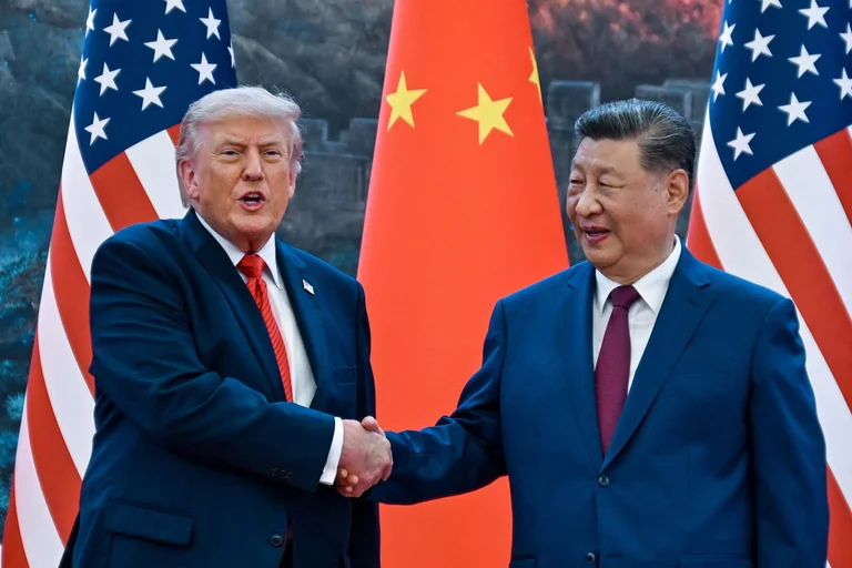 Trump dice che la Cina non darà l'attrezzatura militare dell'Iran