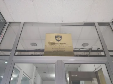 Tožilstvo govori o dogajanju v Skenderaju, v katerega sta vpletena Mehan in Luštaku: osumljenci in priče, ki so bili zaslišani