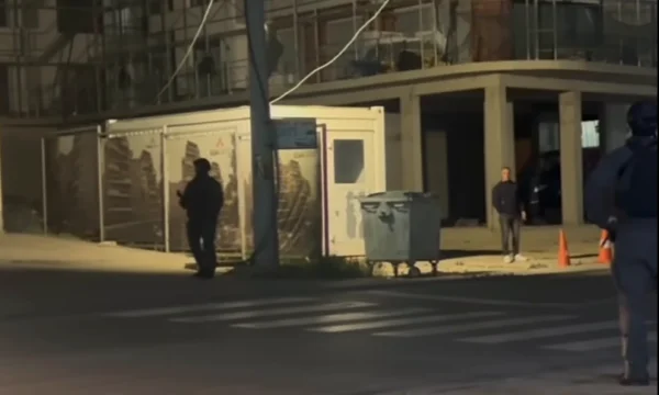 Cosa dice il funzionario della polizia sulla presenza di membri dell'Unità Speciale a Skenderaj