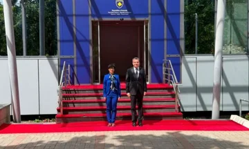 Kurti pret në takim Marta Kos