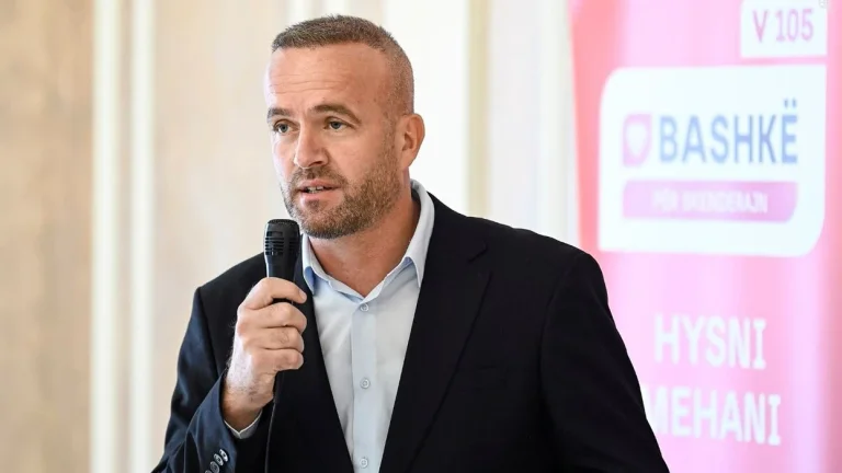 Μετά τον πόνο του εμετού, η Hysni Mehan του VV) απελευθερώνεται από το νοσοκομείο