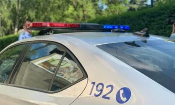 Arrestohen dy persona në Ferizaj për posedim të narkotikëve, Policia jep detaje: U sekuestruan veturë, telefona, para…