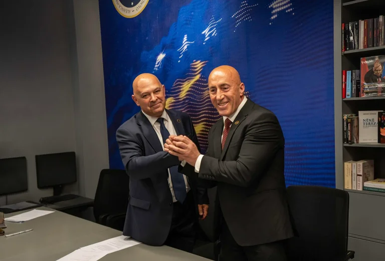 Haradinaj şi Djind: 128 este numărul Alianţei în aceste alegeri