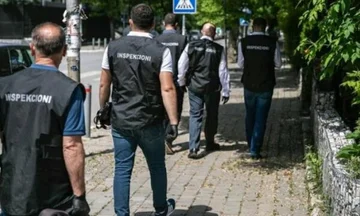 Sulmohet gjatë punës së tij një inspektor komunal në një lokal në Prishtinë, të dyshuarit në arrati