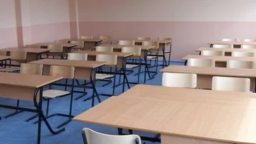 Punëtorët teknikë të shkollave në Prishtinë nga nesër në grevë, shkak pagat