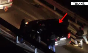Operacion si në filma, kapet “tregtari” i automatikëve