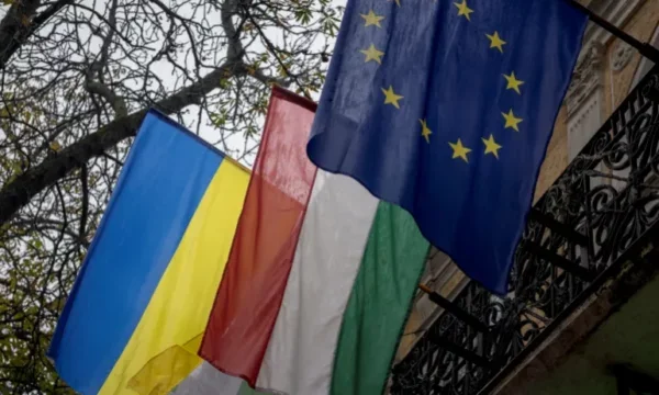 Ουκρανία και Ουγγαρία ξεκινούν συνομιλίες για τα δικαιώματα των μειονοτήτων για την προώθηση της ένταξης στην ΕΕ