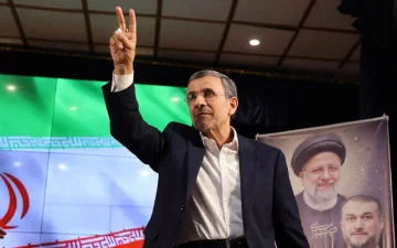 NYT: Ky ishte plani i 'çmendur' i Israelit që synonte me Ahmadinejad