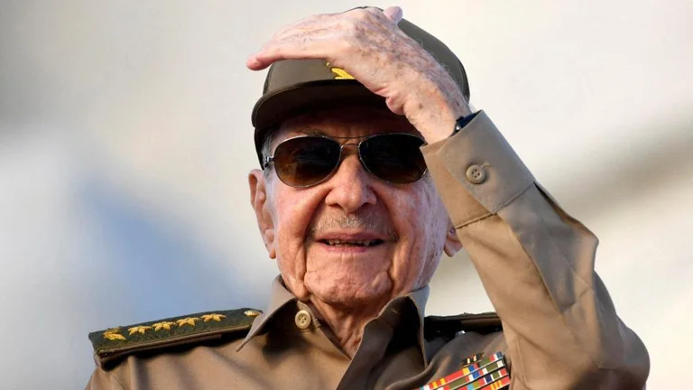 Gli Stati Uniti accusano Castro di Cuba con omicidio per il crollo di due aerei nel 1996
