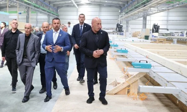 Haradinaj: L'alluvione economica è le imprese dannose, senza condizioni non c'è produzione ed esportazione