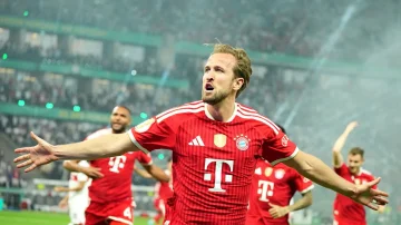 Kane、BayerniのHet-trikがStutgartを破壊し、ドイツカップを獲得