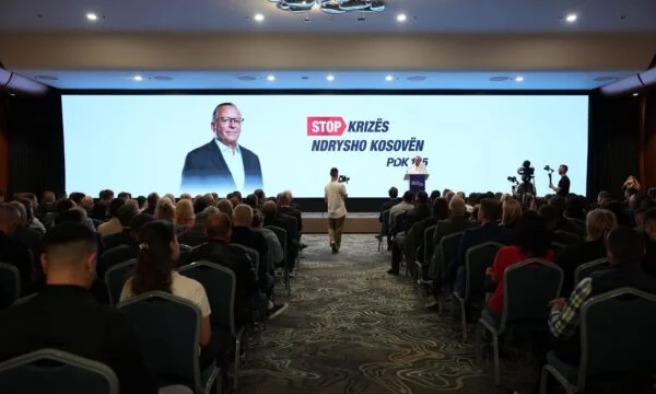 Hamza si incontra con i professionisti della salute: diciamo la crisi STOP e cambia insieme salute e Kosovo