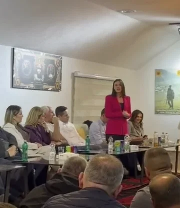 Kandidatja e PDK-së për deputete, Kaltrinë Lohaj: Takim emocional me luftëtarët e lirisë në Anamoravë