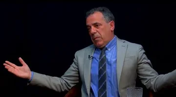 Albin Kurtit populli i Kosovës i dha gjithçka, pse është kaq i palumtur e plot urrejtje?