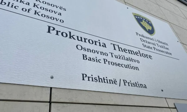Deklarohen të pafajshëm katër të akuzuarit për shtytje në terrorizëm, Prokuroria thotë se do vërtetohet fajësia e tyre, mbrojtja të kundërtën